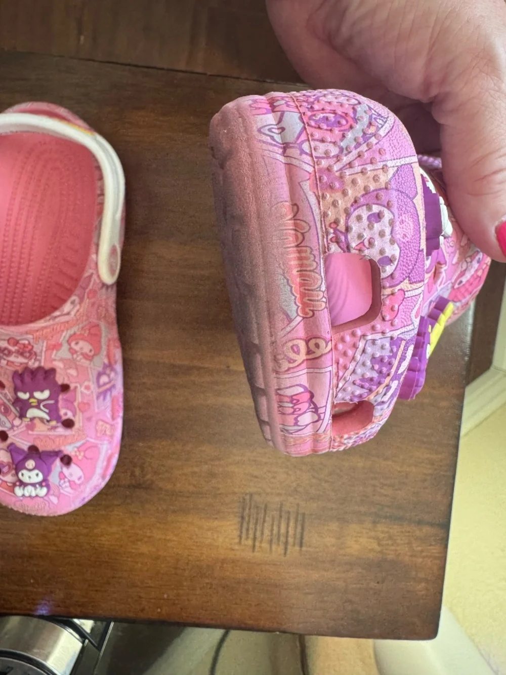 CROCS hello kitty